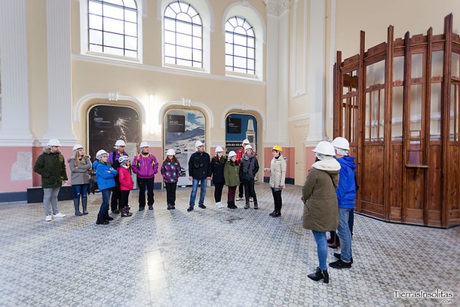 vestíbulo estacion internacional de canfranc