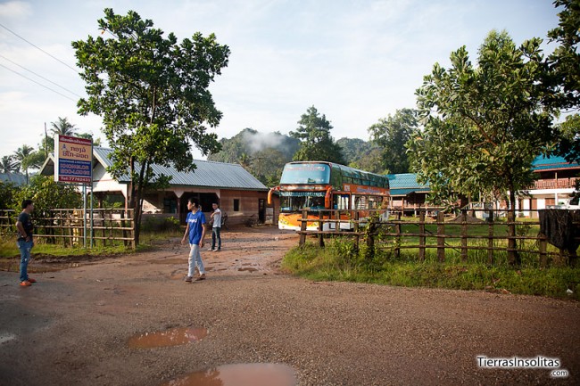 salida autobus desde kong lo a vientiane