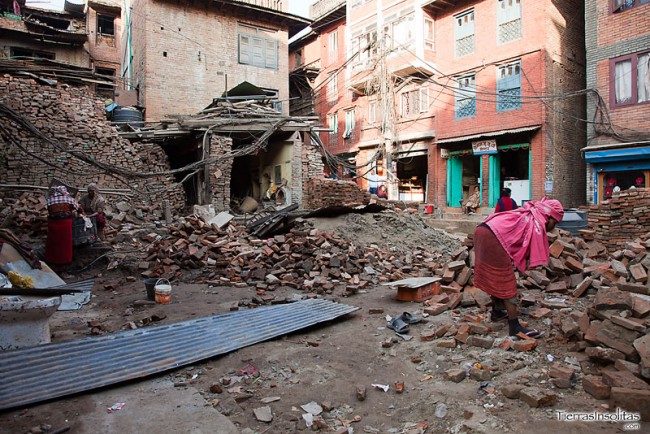 viviendas destrozadas por el terremoto