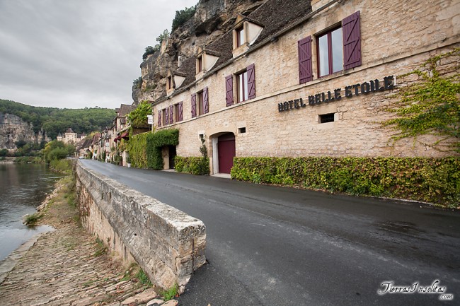 Bonito pueblo de La Roque-Gageac en Dordoña La Roque-Gageac perigord noir